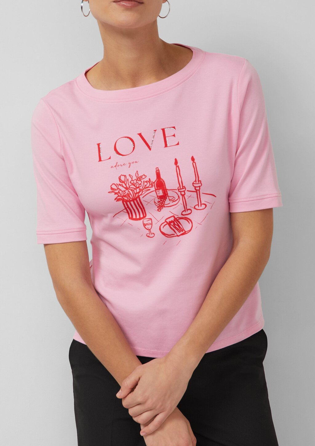 T-Shirt mit Schmucksteinen und Frontprint