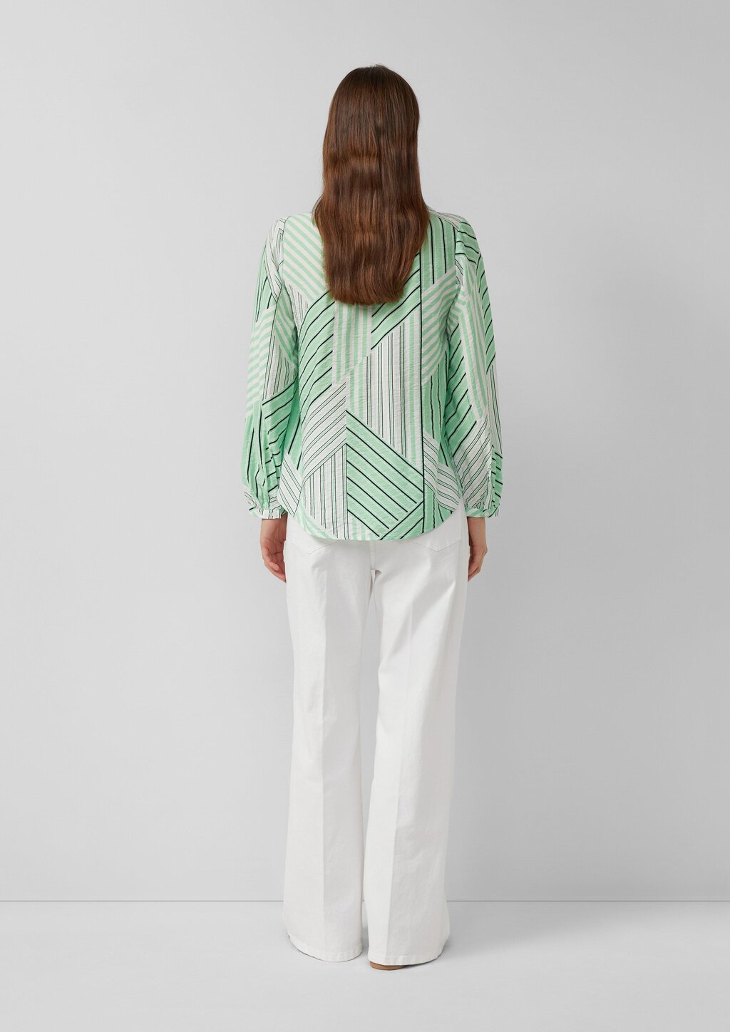 Viskosebluse mit Raffung und All-over-Print