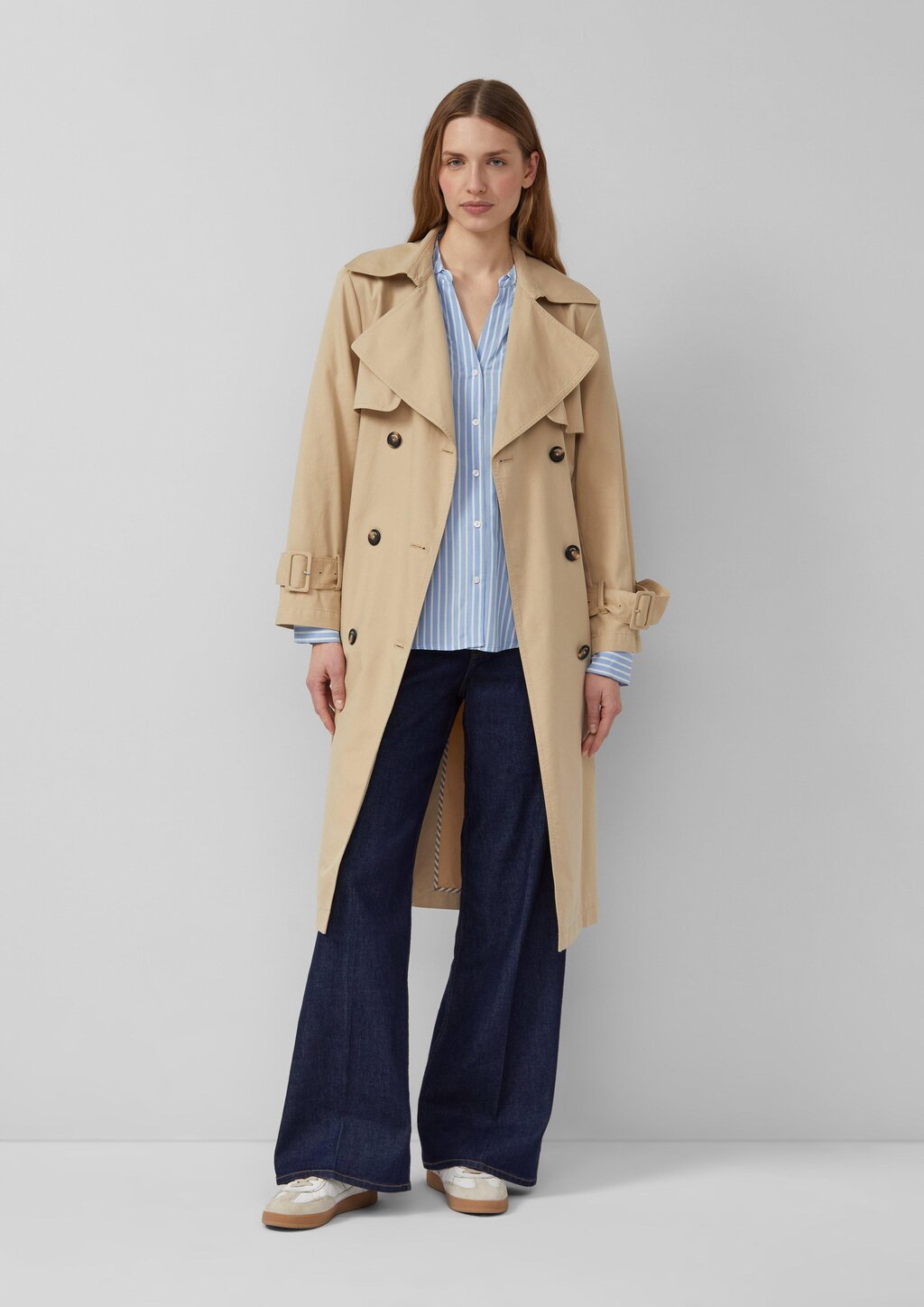 Fließende Viskose-Bluse mit Turn-up