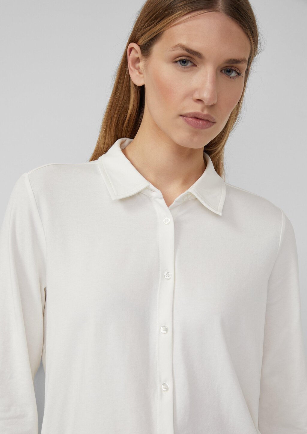 Verkürzte Jerseybluse mit Elastikbund hinten