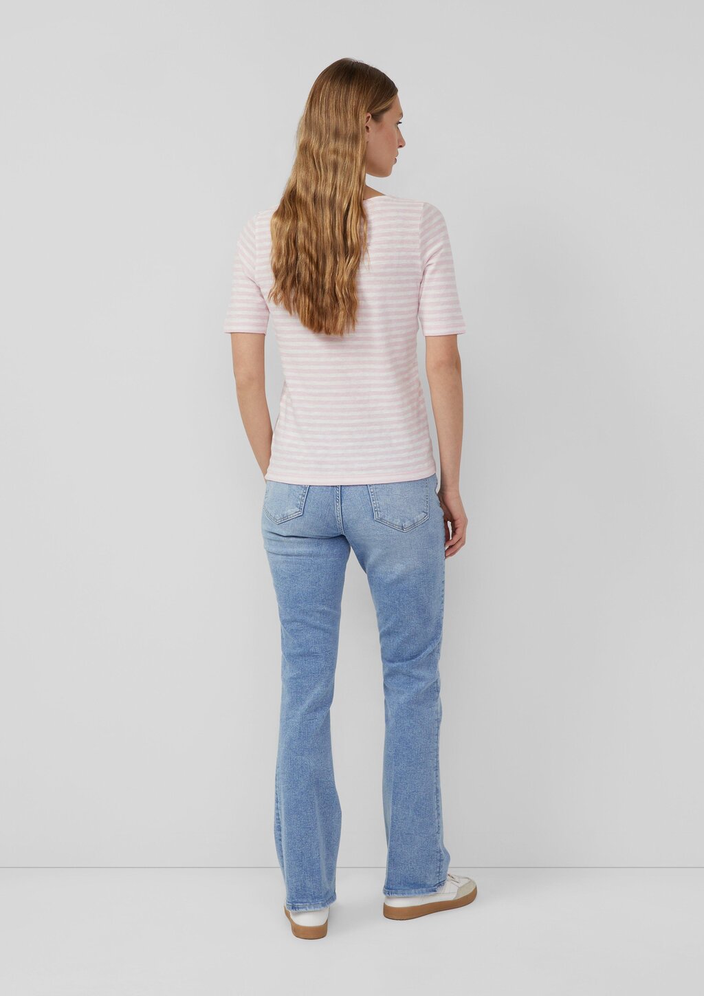 Gestreiftes Halbarmshirt im Slim Fit mit Flammgarn