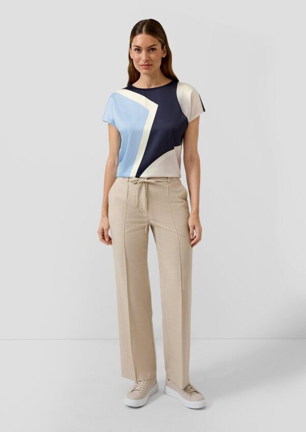 Viskose-Shirt im Fabricmix mit überschnittenen Schultern