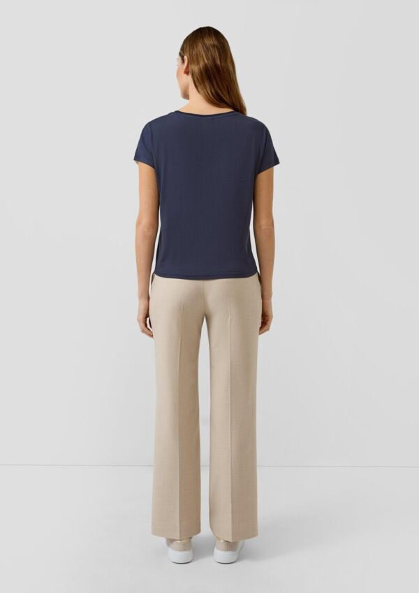 Viskose-Shirt im Fabricmix mit überschnittenen Schultern