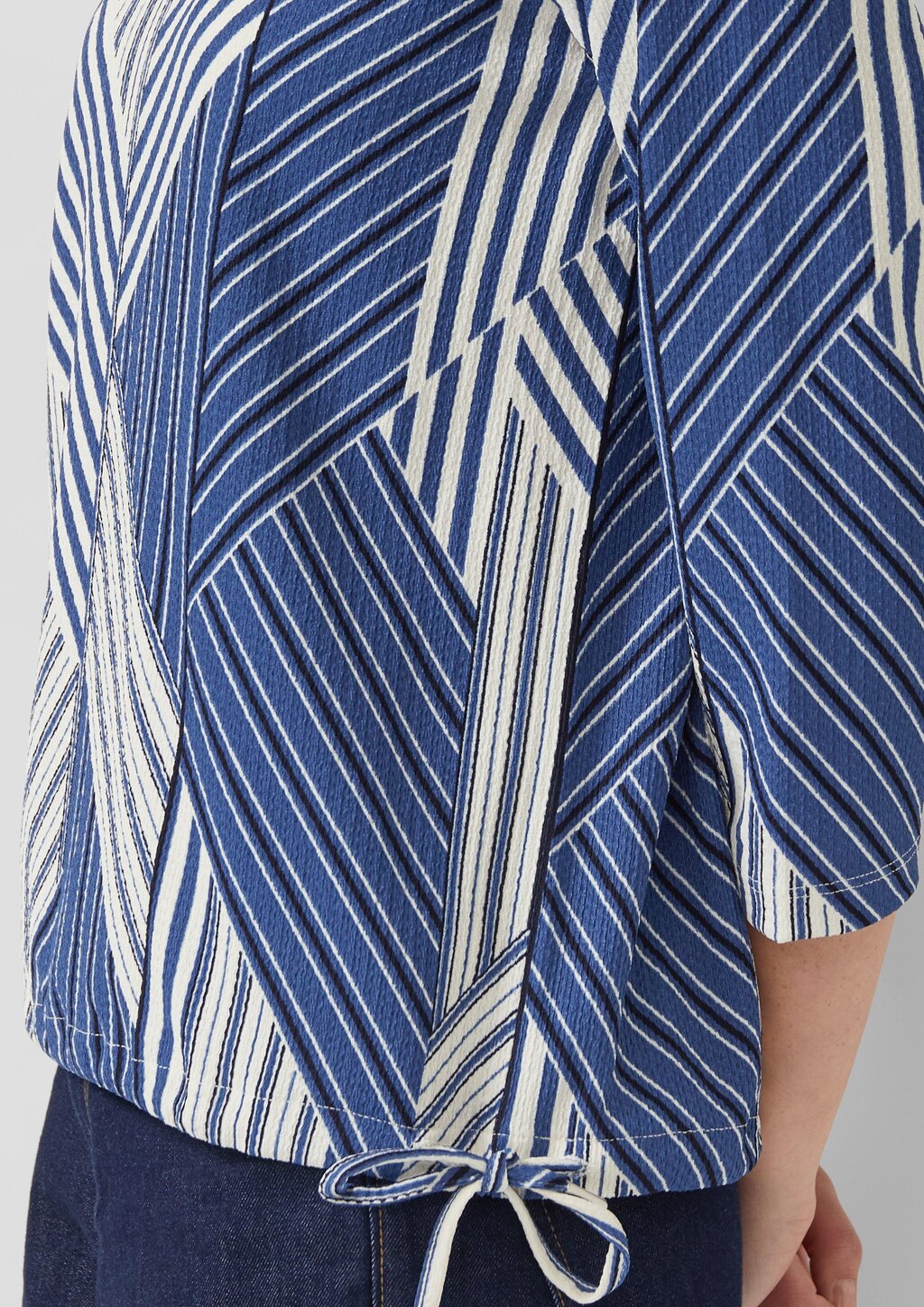 Strukturierte Shirt-Bluse mit U-Boot-Ausschnitt