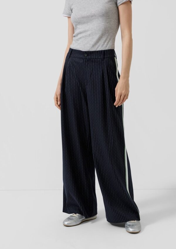 Nadelstreifenhose mit Kontraststreifen: High Rise / Extra Wide Leg