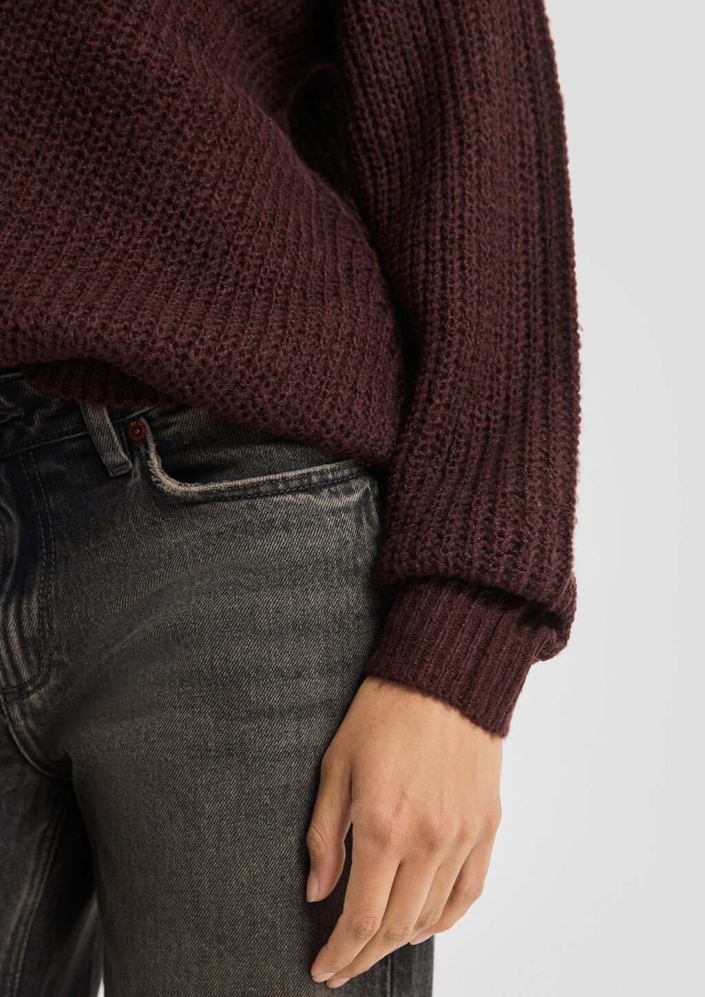 Strickpullover mit V-Auschnitt