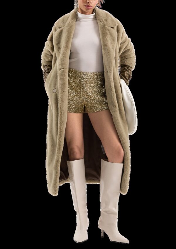 QS x Vanessa Mai | glitzernde Pailettenshorts