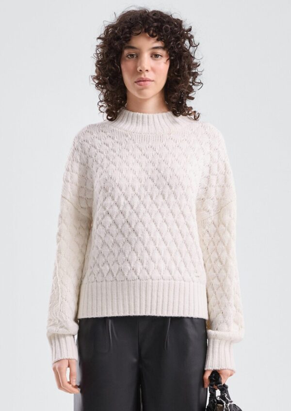 Strukturierter Pullover