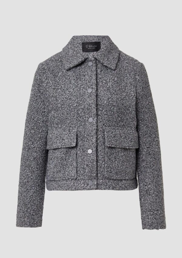 Kurze Jacke mit Hemdkragen und Druckknöpfen