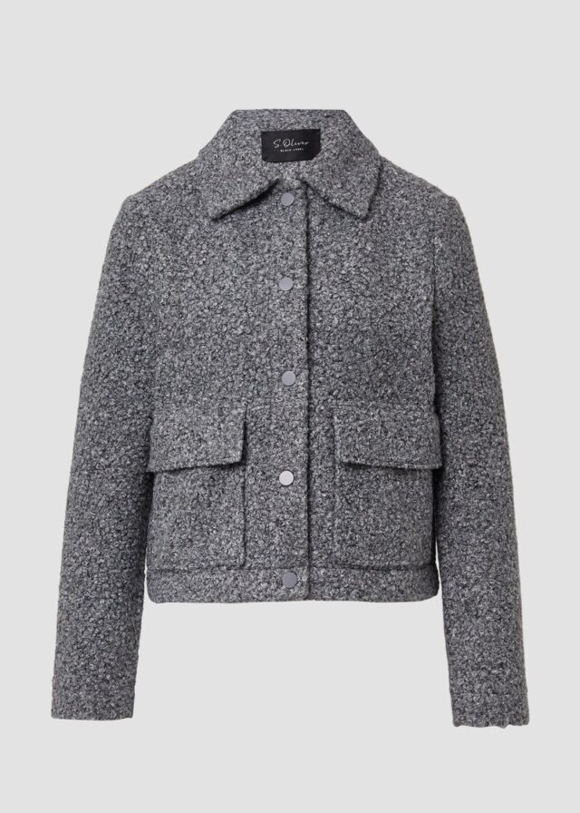 Kurze Jacke mit Hemdkragen und Druckknöpfen