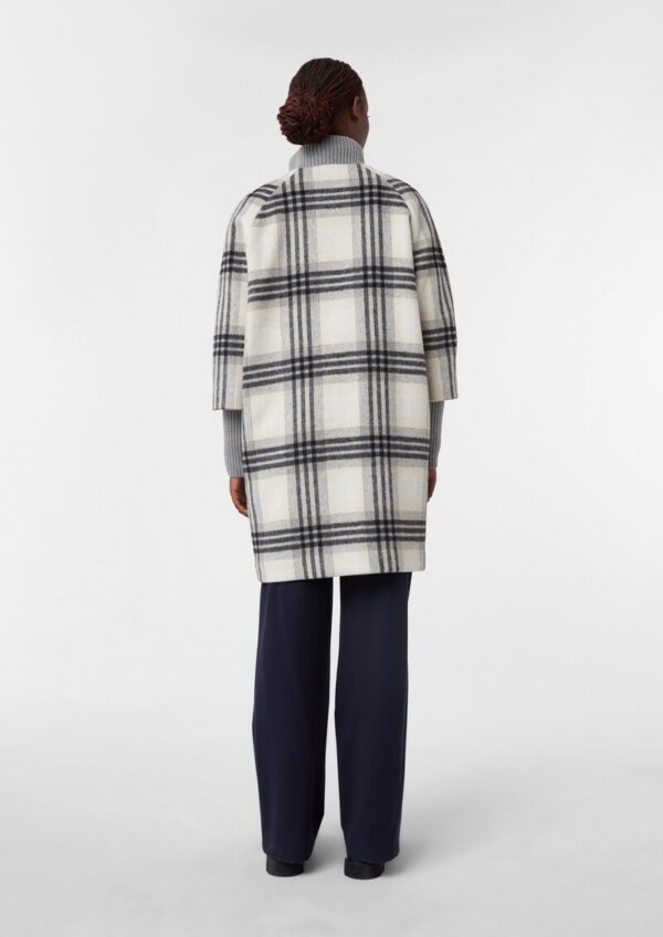 Karierter Mantel mit Strick-Details