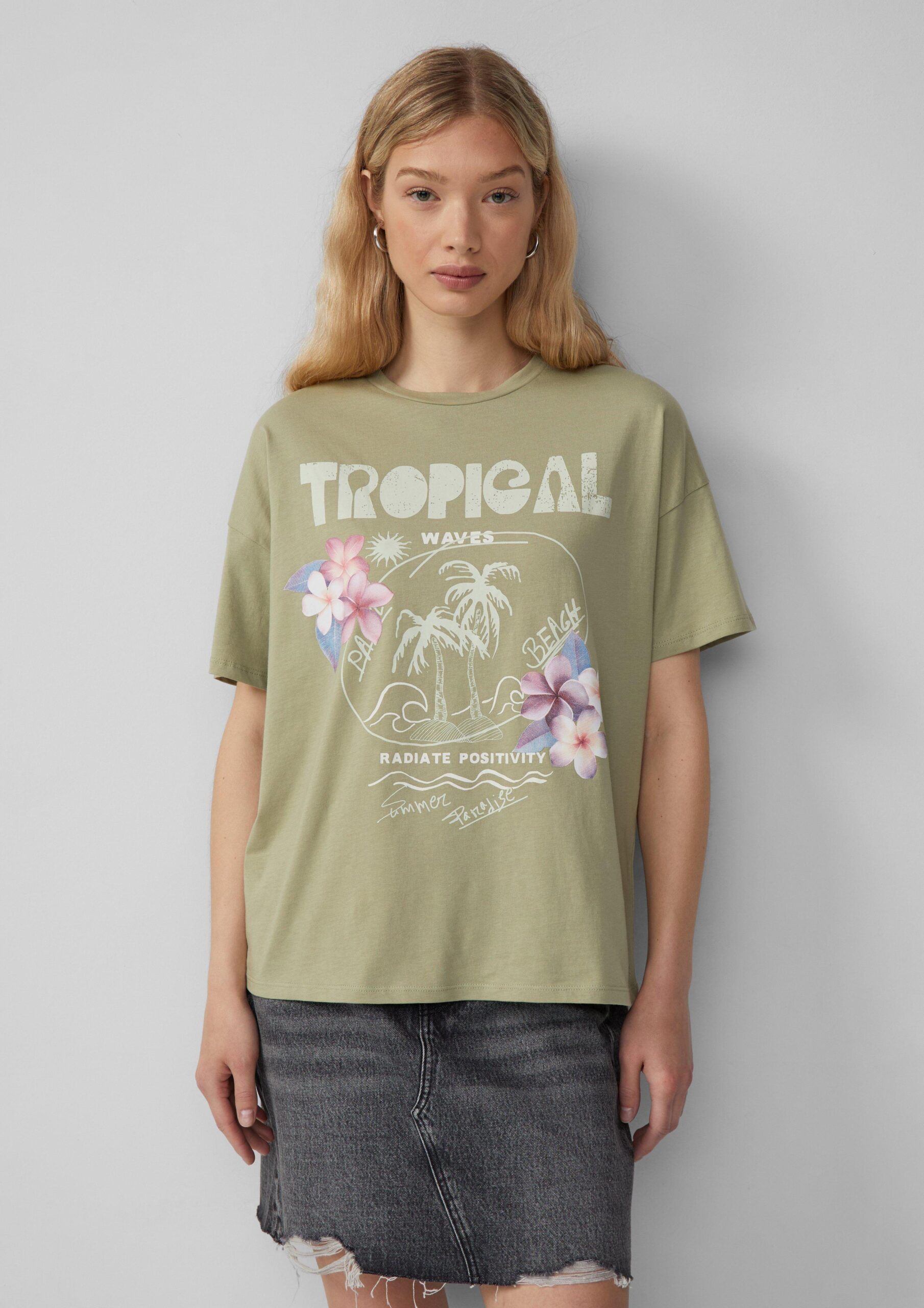 Lässiges T-Shirt mit Frontprint