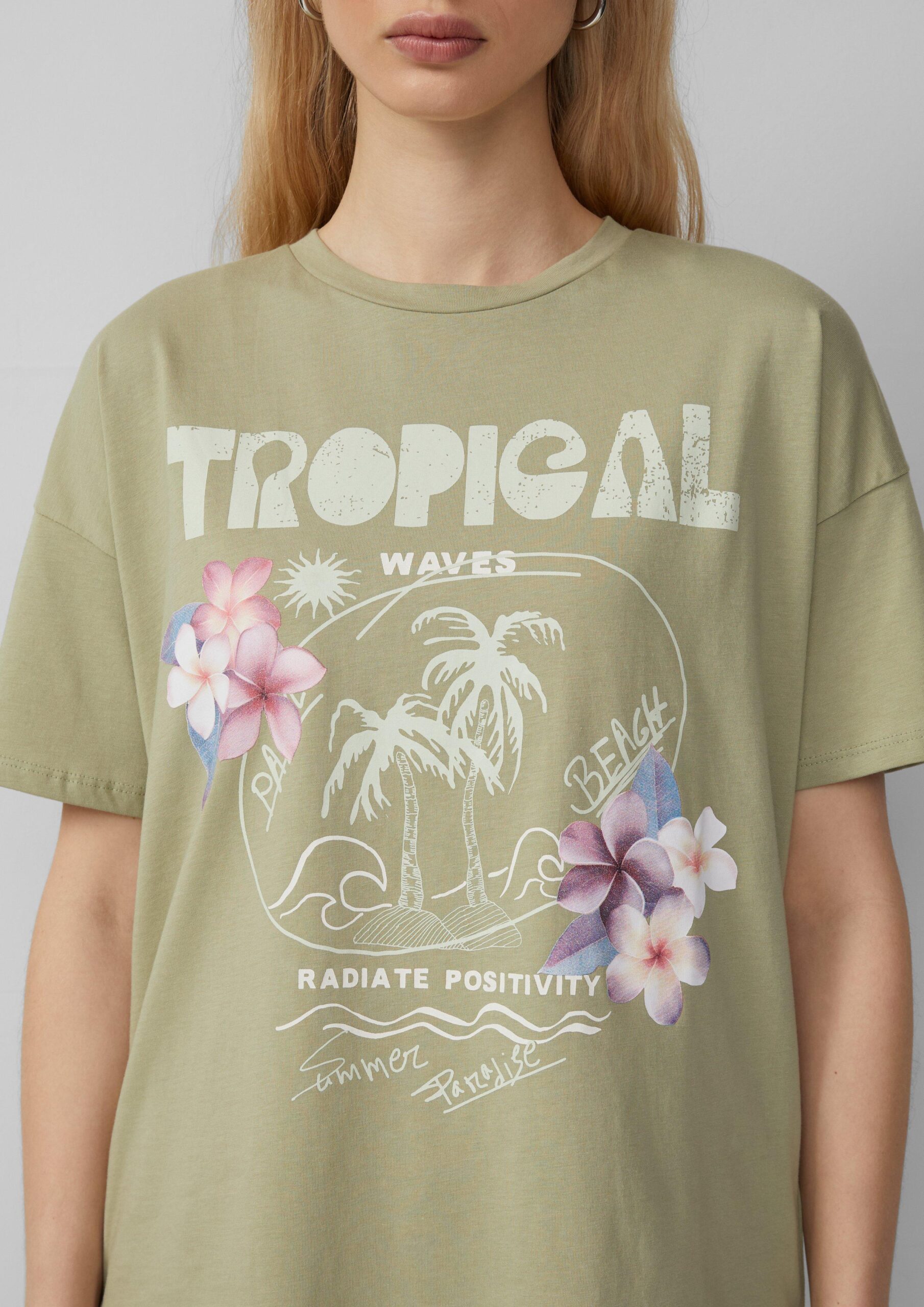 Lässiges T-Shirt mit Frontprint