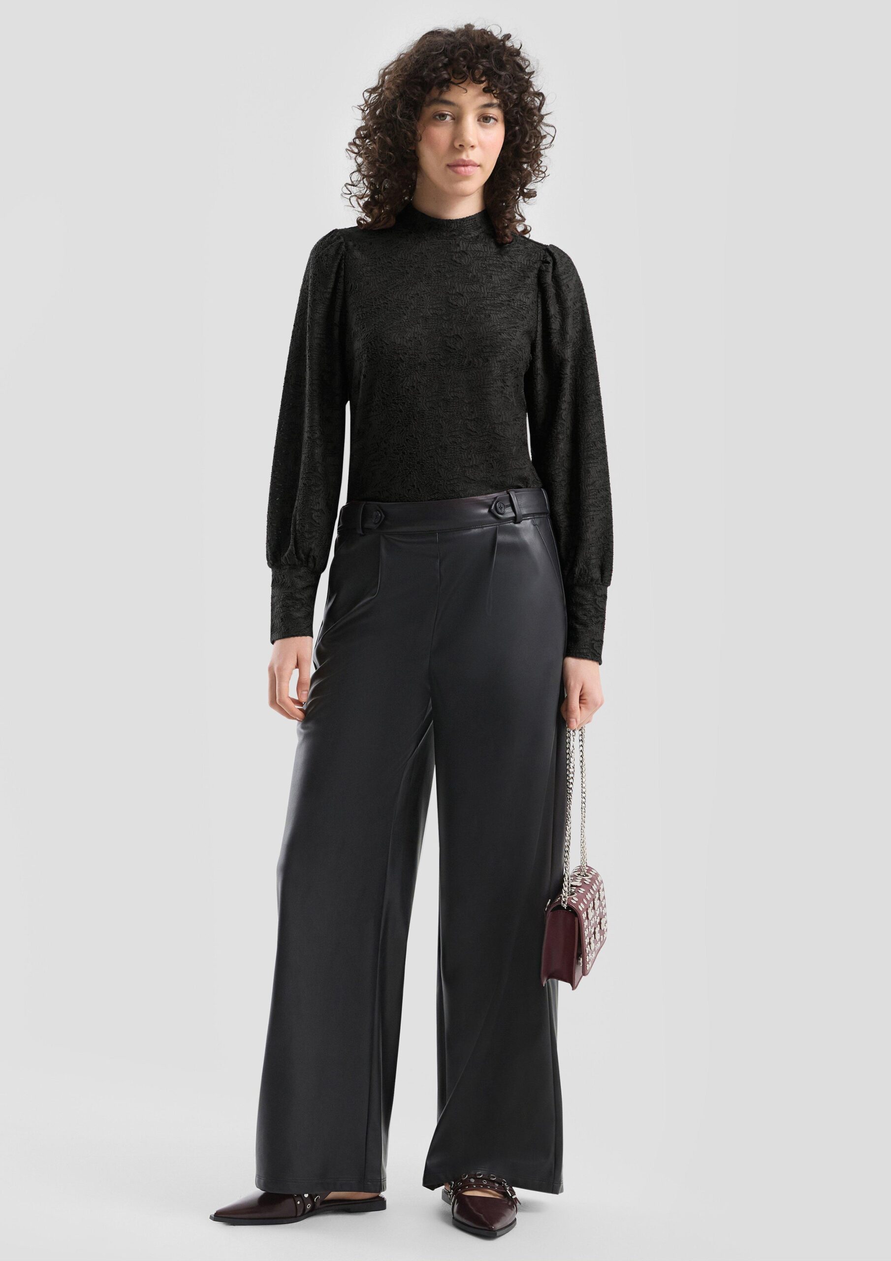 Leicht transparentes Blusenshirt