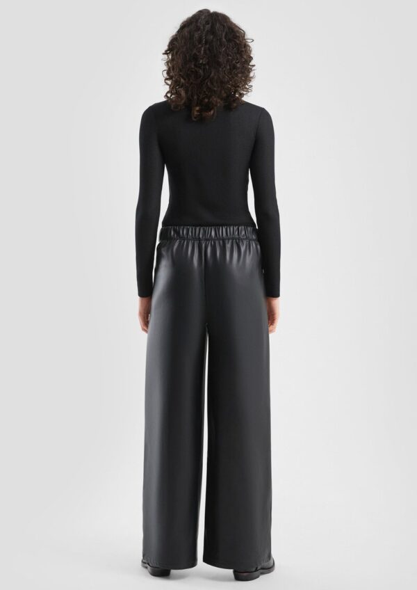 Leicht glitzerndes Longsleeve