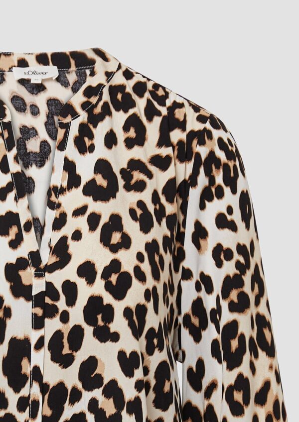 Viskose-Bluse mit Leo-Muster
