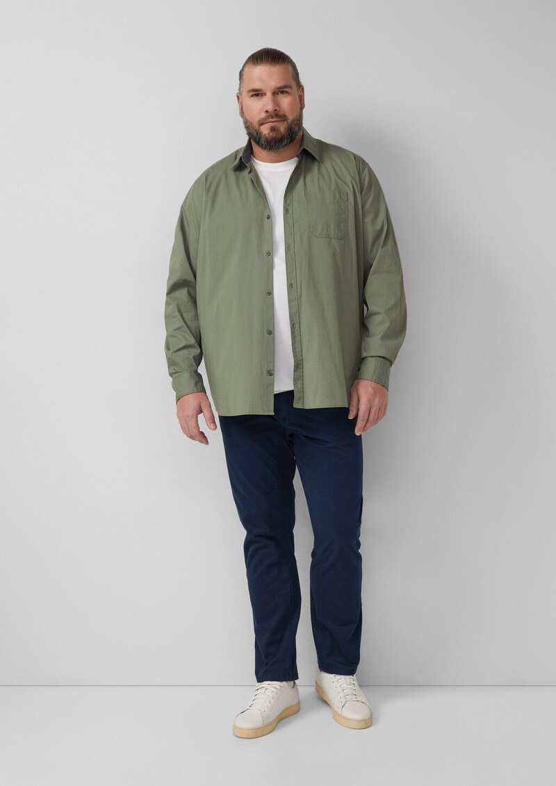 Regular Fit: Gemustertes Hemd mit Kentkragen