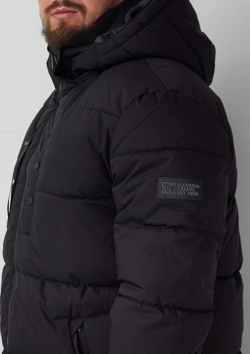 Wasserabweisende Pufferjacke mit abnehmbarer Kapuze und sportiven Details