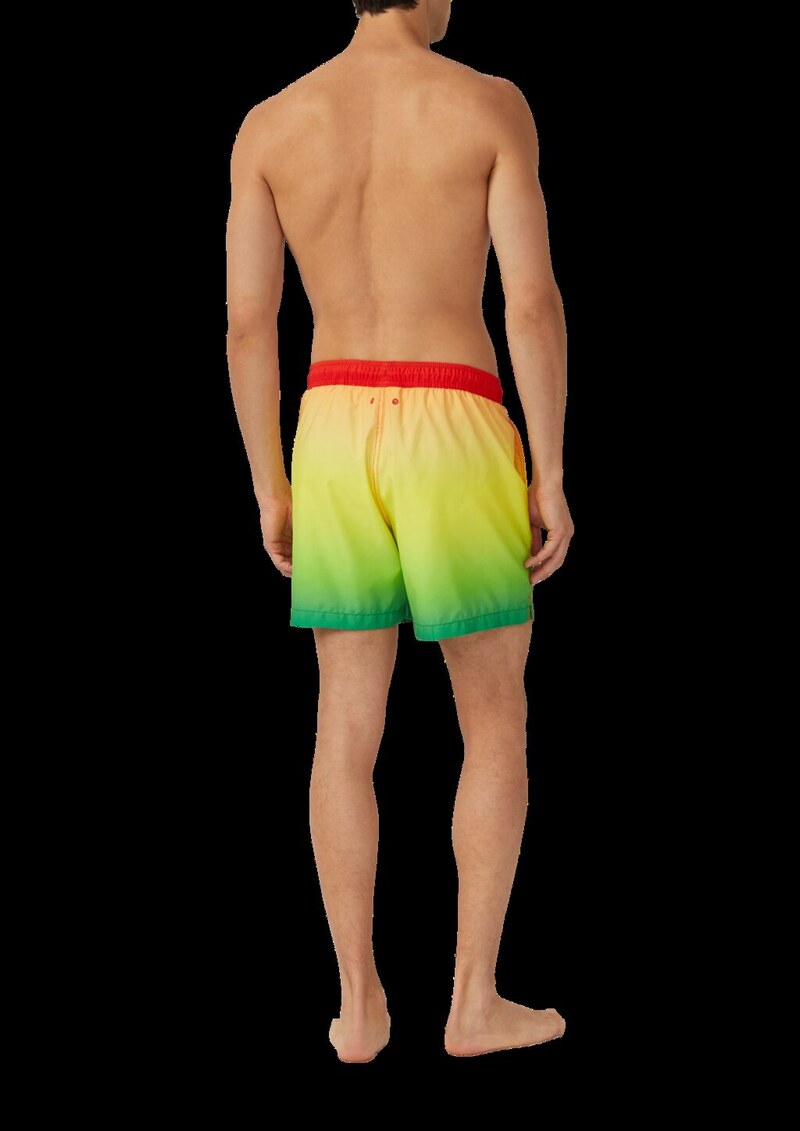 Badehose mit Pride-Motiv