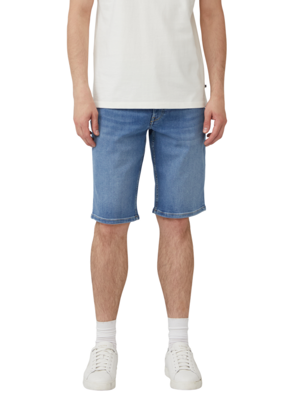 Jeans-Shorts / Regular Fit / Mid Rise / Straight Leg / Pride-Motiv