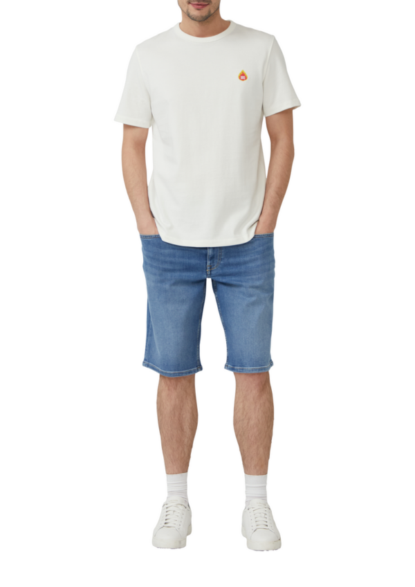 Jeans-Shorts / Regular Fit / Mid Rise / Straight Leg / Pride-Motiv