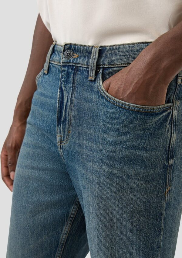 Denim Devon / Relaxed Fit / Mid Rise / Tapered Leg