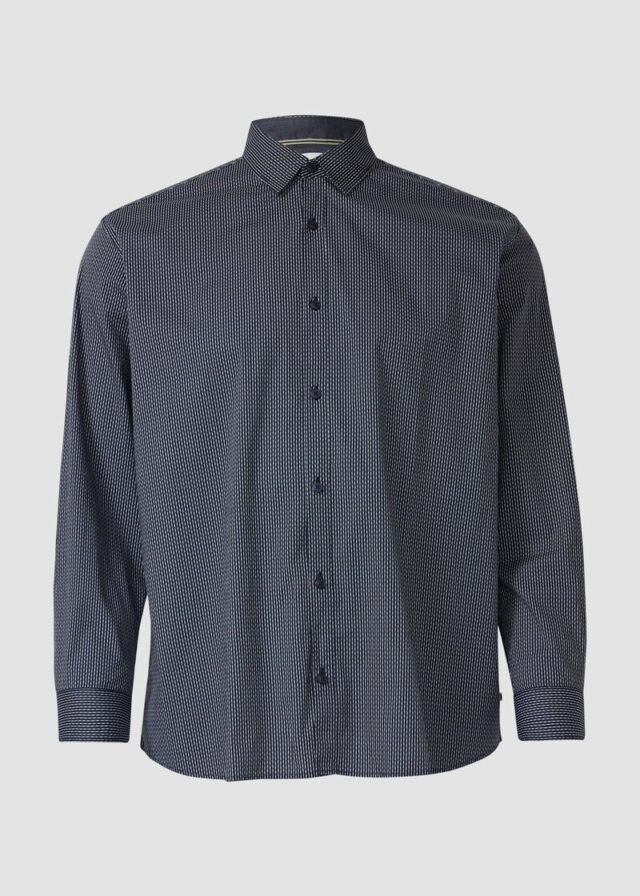 Slim Fit: Gemustertes Hemd mit Kentkragen