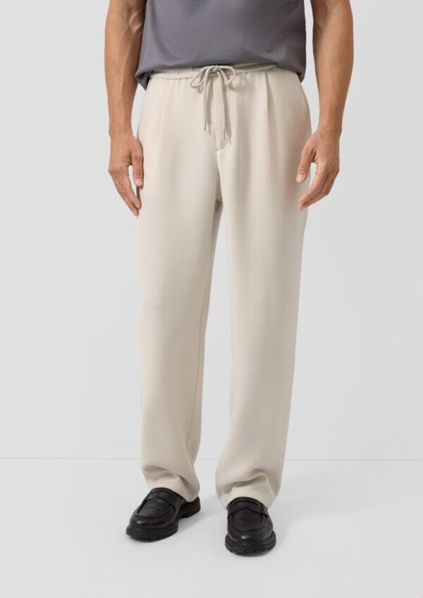 Sportive Jogpants aus Stretch-Gewebe