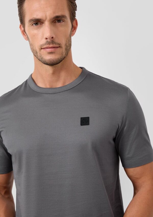 Hochwertiges T-Shirt aus Edeljersey