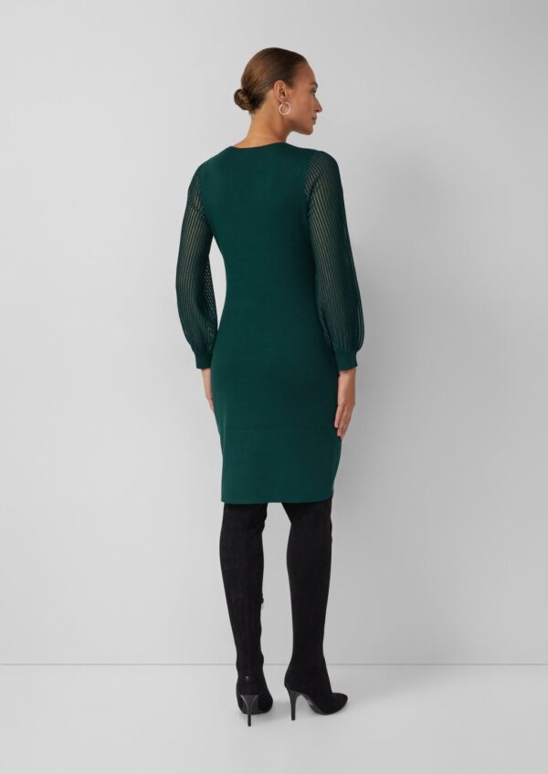 Feinstrick-Kleid aus Viskosemix mit semitransparenten Ärmeln
