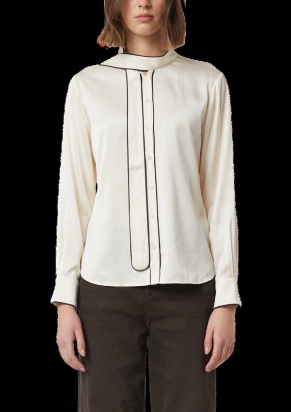 Satinbluse mit Schluppenkragen