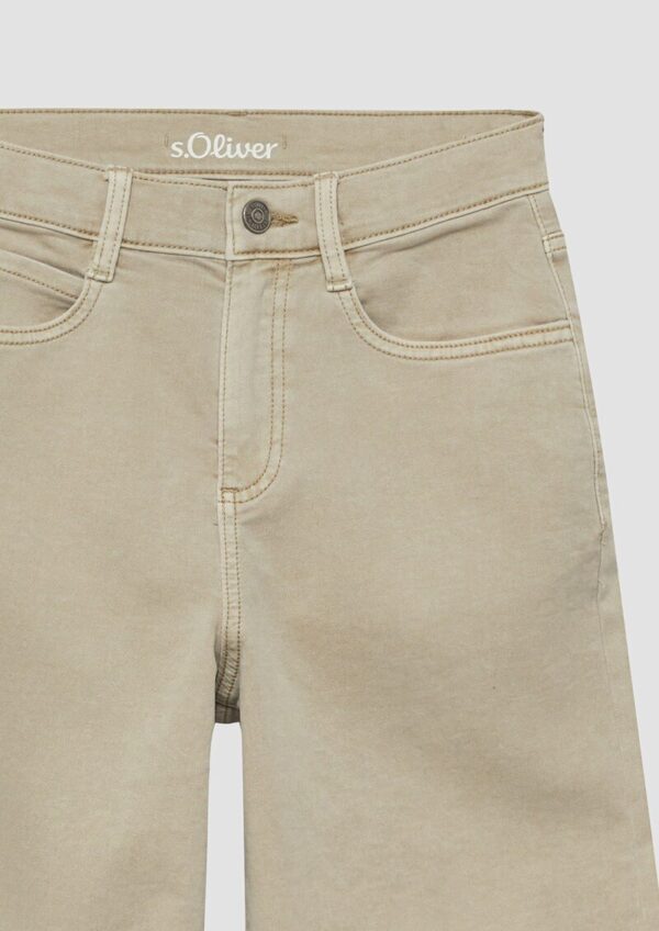 Baggy / Relaxed Fit / Mid Rise / Wide Leg