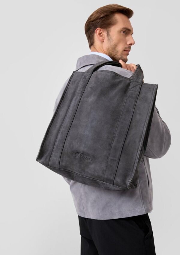 Edler Veloursleder-Shopper mit Logo-Prägung