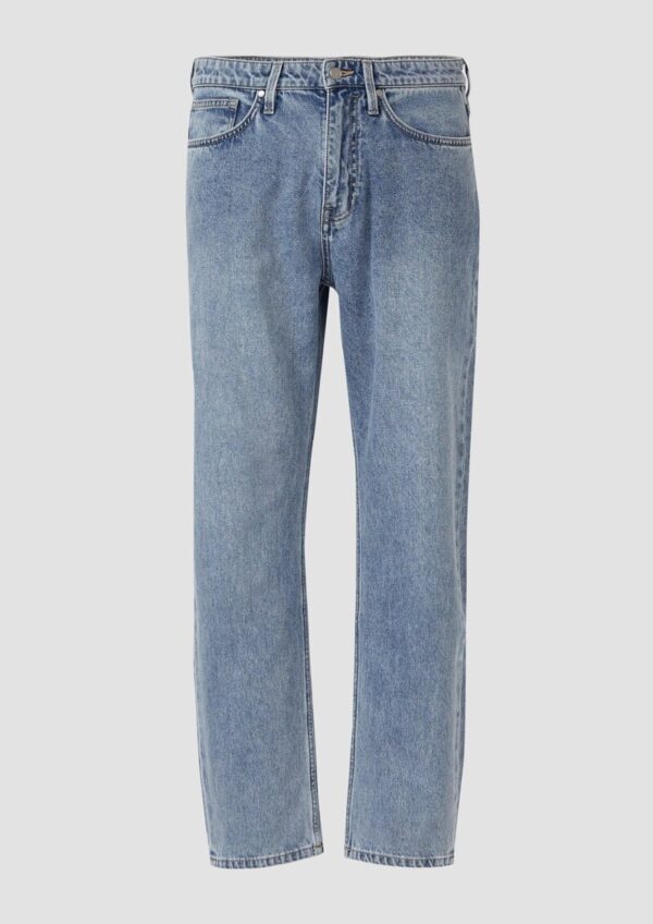 Jeans / Relaxed Fit / Mid Rise / Straight Leg / Waschung