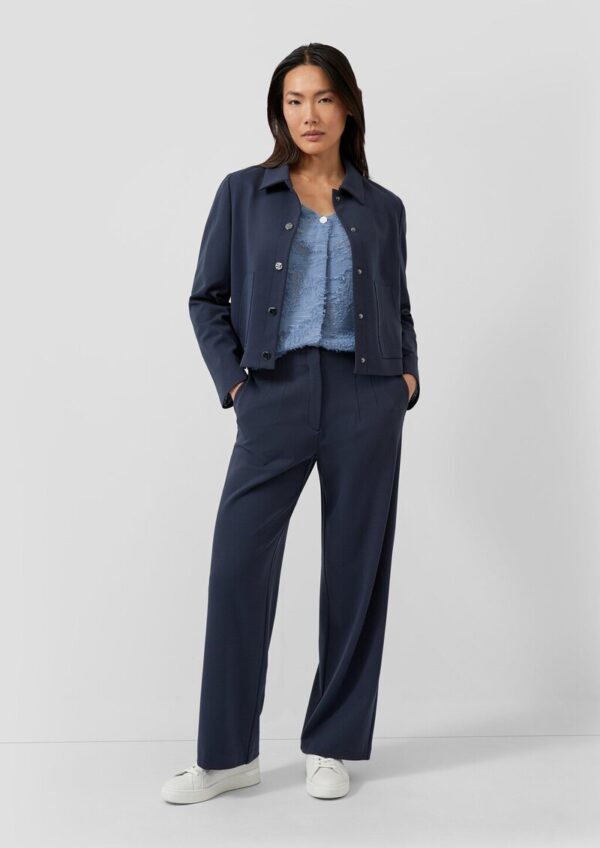 Bluse mit 3D-Effekt und Falte im Vorderteil