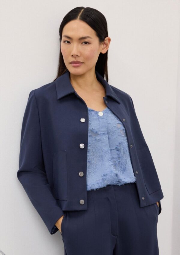 Bluse mit 3D-Effekt und Falte im Vorderteil