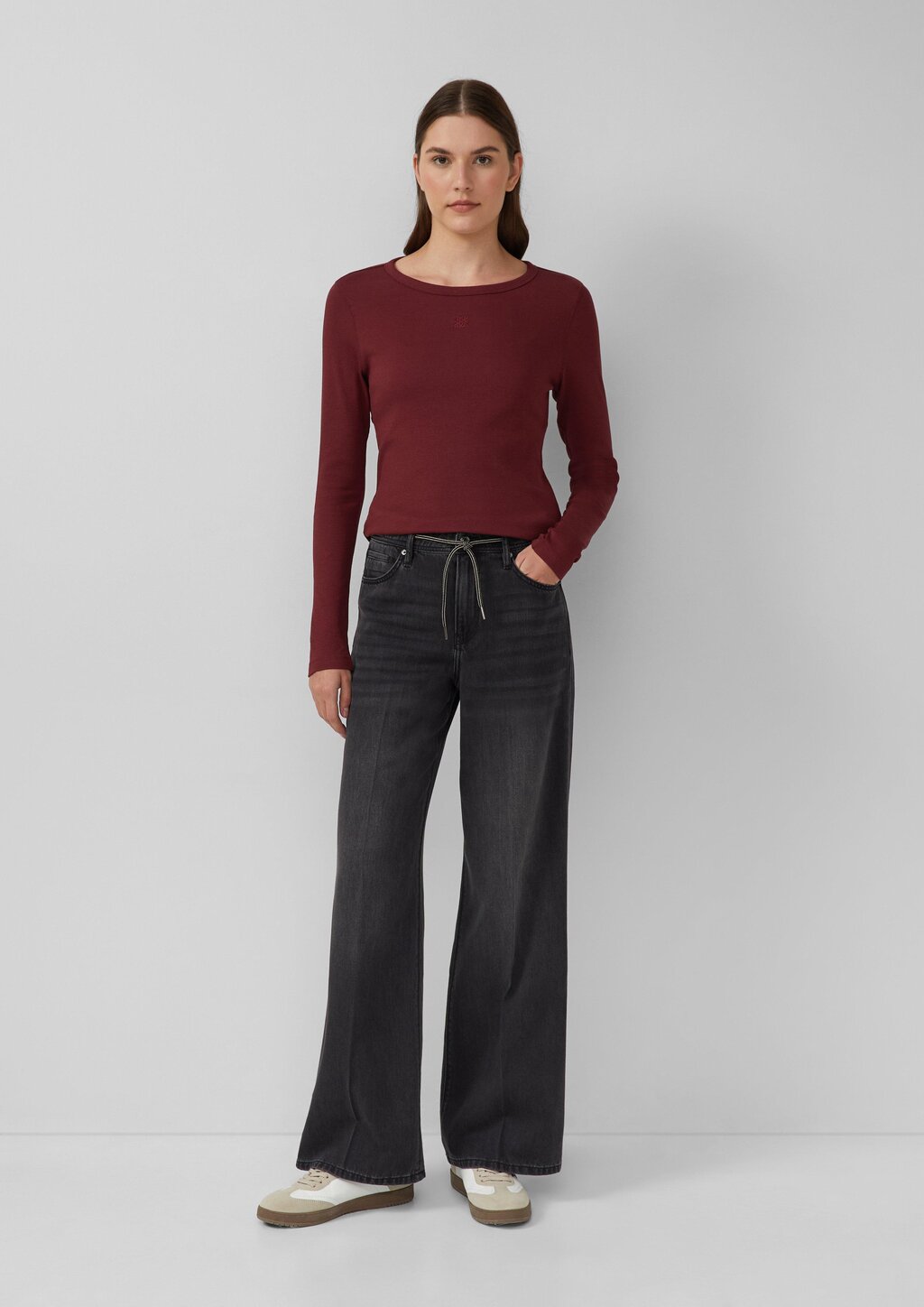 Jeans Suri / Regular Fit / Mid Rise / Wie Leg