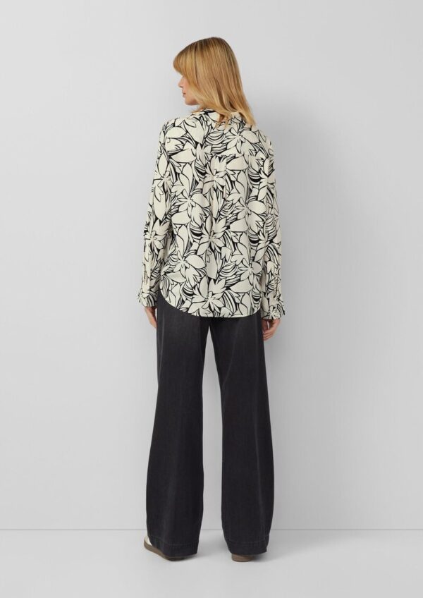 Fließende Bluse mit floralem Muster