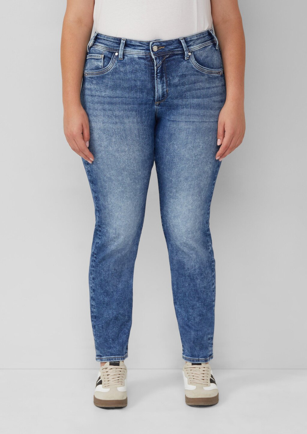 Jeans / Slim Fit / Mid Rise / Slim Leg