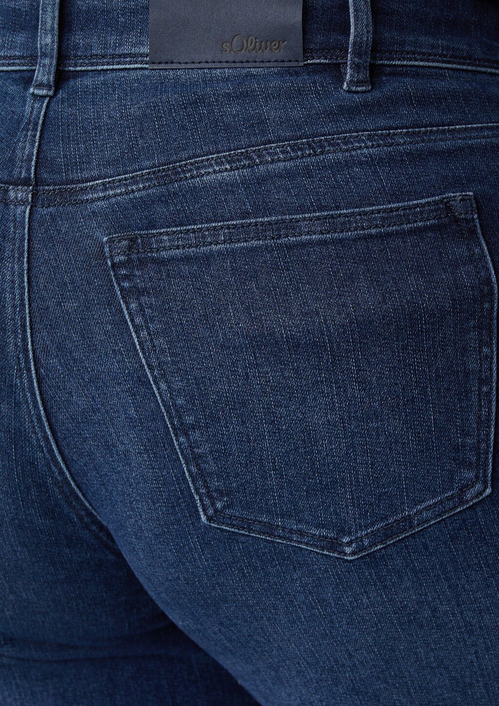 Jeans / Relaxed Fit / Mid Rise / Wide Leg