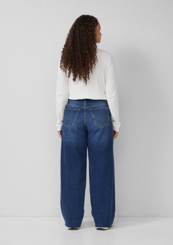 Jeans / Slim Fit / Mid Rise / Wide Leg / Superstretch