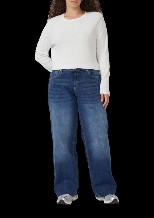 Jeans / Slim Fit / Mid Rise / Wide Leg / Superstretch