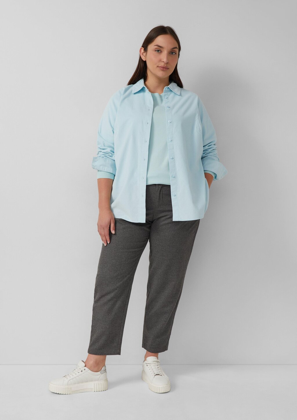 Feincordbluse mit Hemdkragen