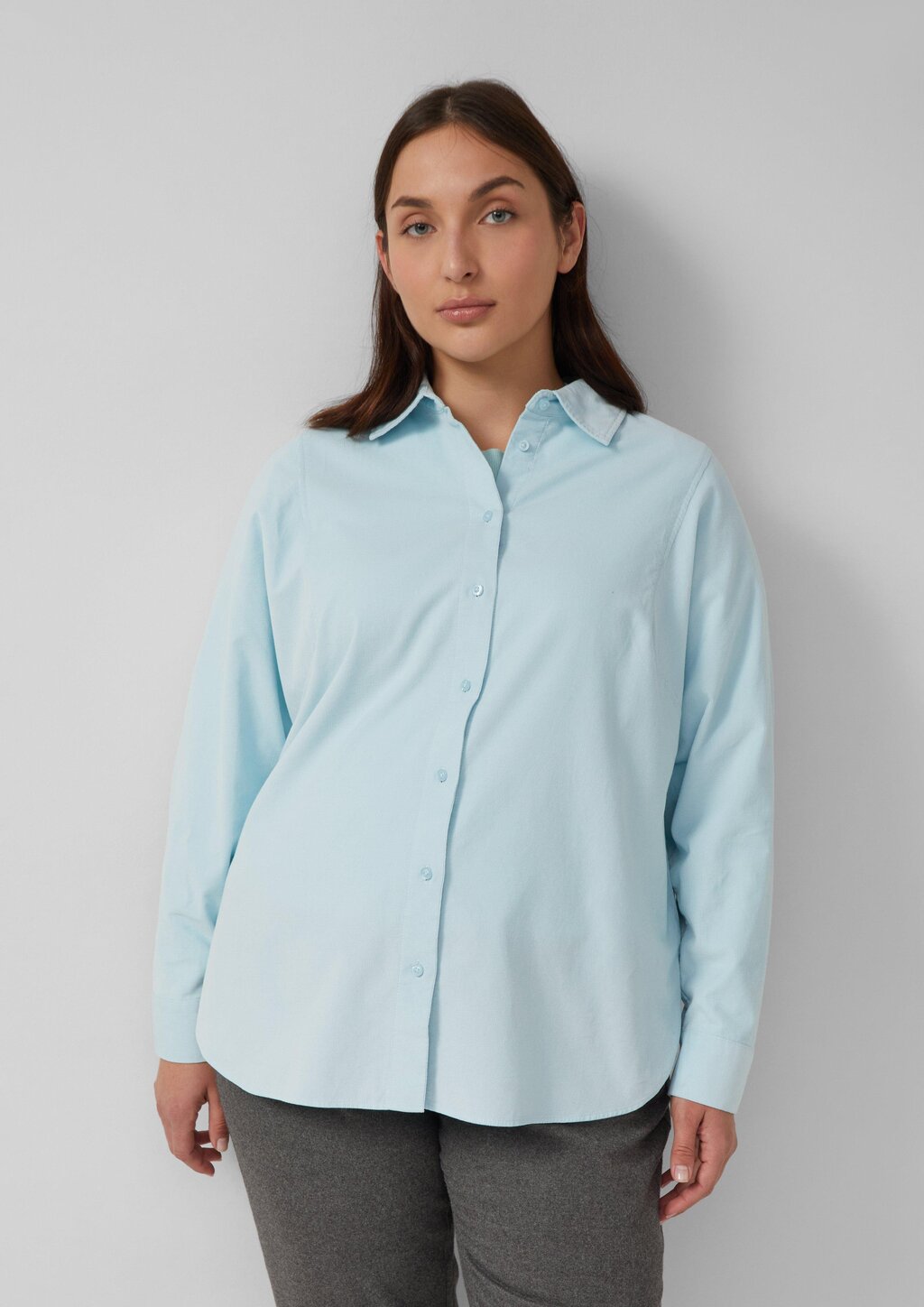 Feincordbluse mit Hemdkragen