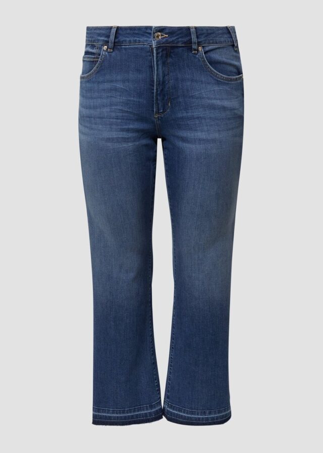 Jeans / Slim Fit / Mid Rise / Flared Leg / offener Saum