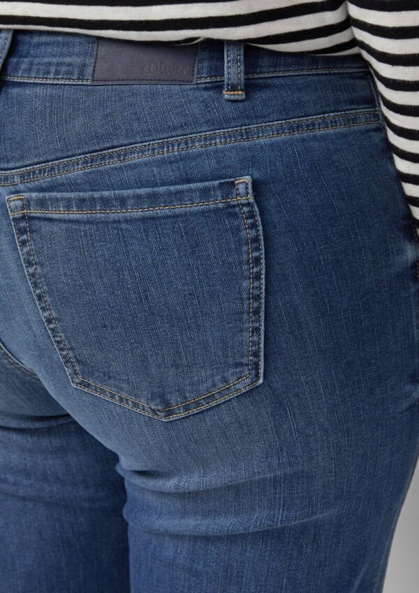 Jeans / Slim Fit / Mid Rise / Flared Leg / offener Saum