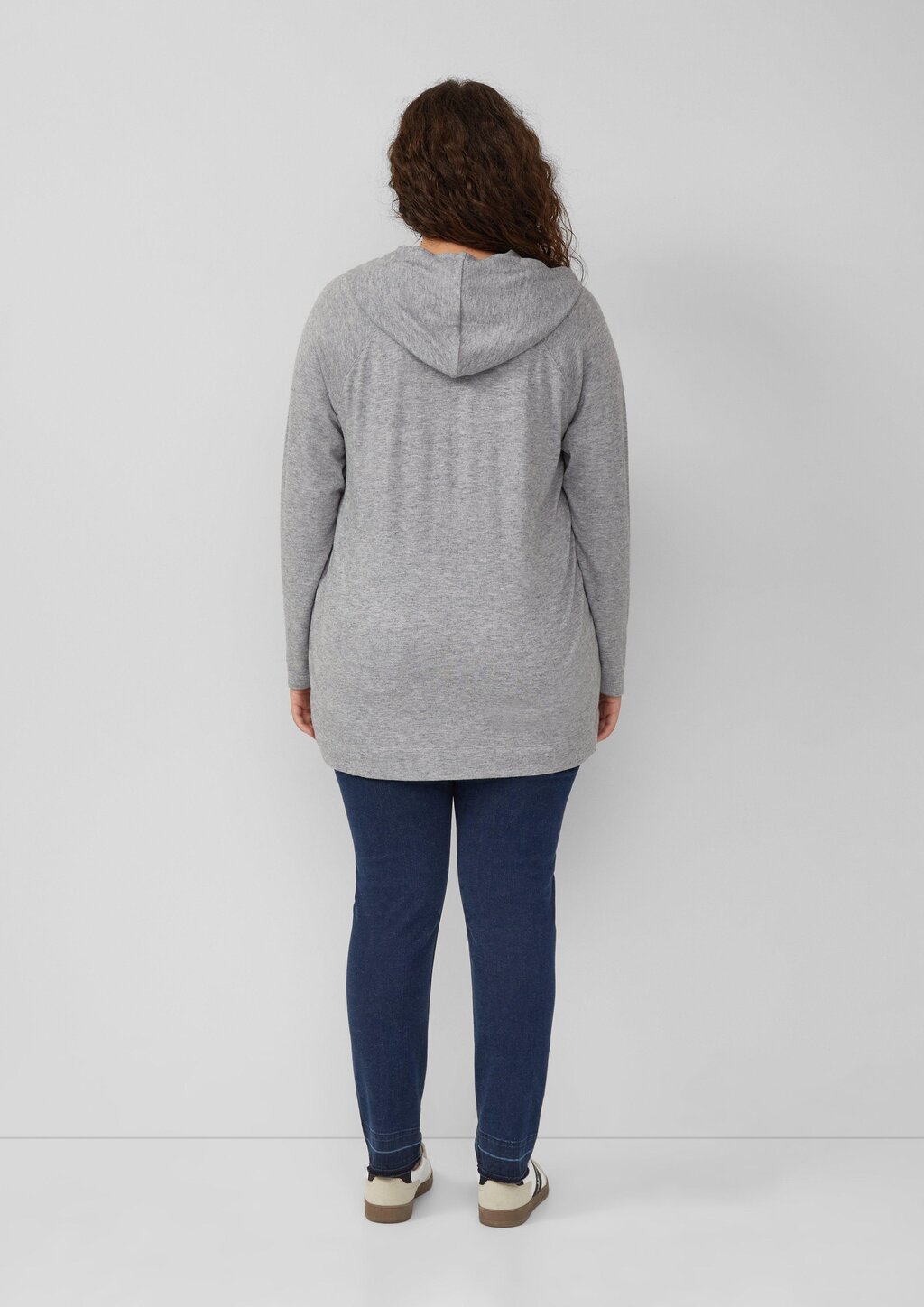 Meliertes Longsleeve aus Stretchjersey mit Kapuze