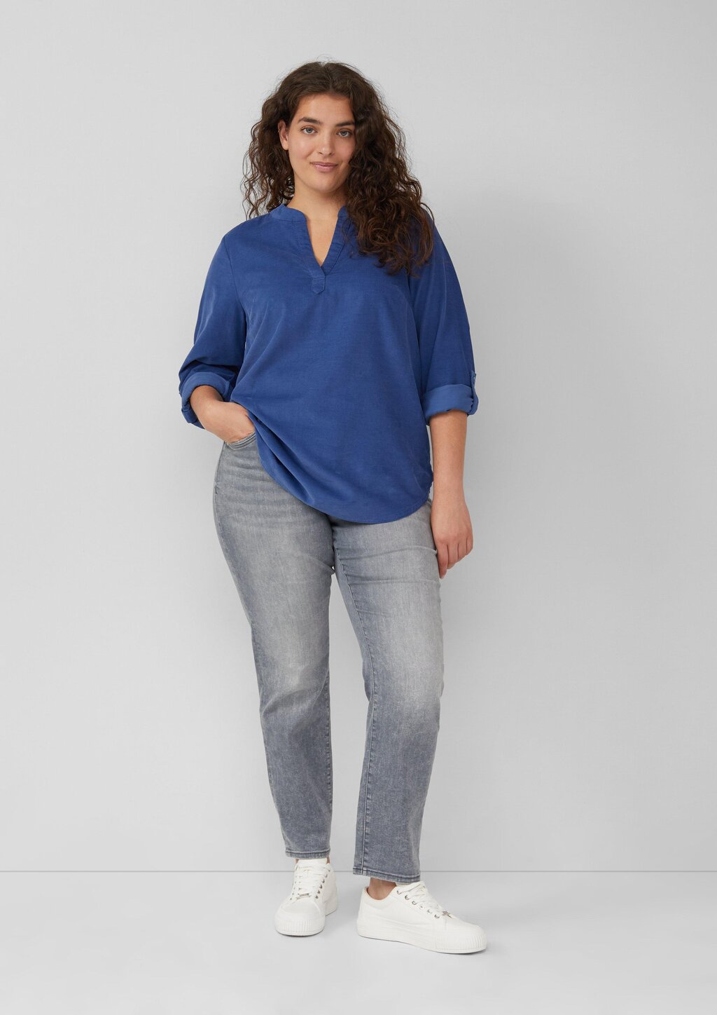 Feincord-Tunikabluse mit Raffung am Rücken