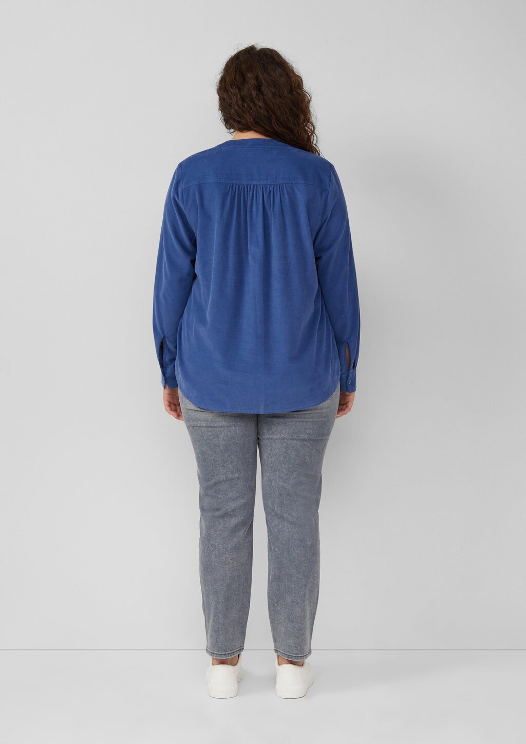 Feincord-Tunikabluse mit Raffung am Rücken