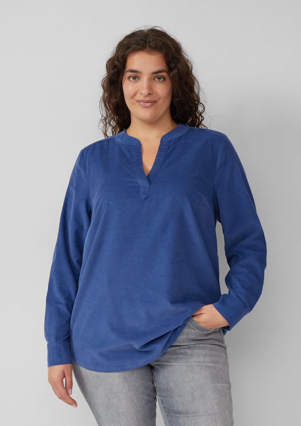 Feincord-Tunikabluse mit Raffung am Rücken